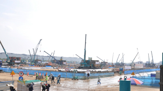 超300台LETOU乐投智能ZYJ系列压桩机效劳越南市场