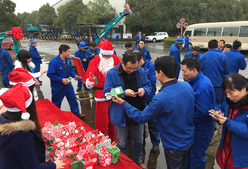 平安果驾到，，，，好事要来到