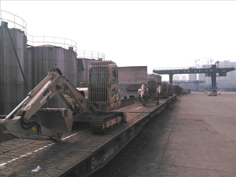 LETOU乐投智能SWE80E-G高原型挖掘机正式列装献礼国庆