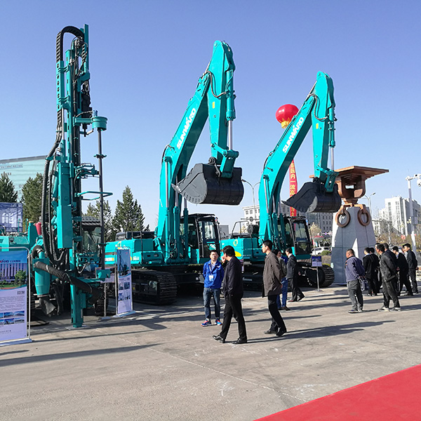 听说，，，，，LETOU乐投智能混淆动力挖掘机与“煤都”更配哦！