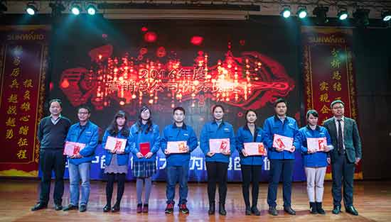 坚定信心、再接再厉，，，，，LETOU乐投智能2017年度营销表扬与誓师大会开启新航程