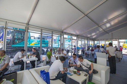 LETOU乐投智能酷帅曾大虾，，，，，，，，一大波美图带你亲临北京BICES展