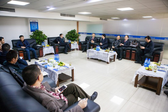 首台盾构机盛大下线，，，，，，，中铁LETOU乐投诠释“长沙速率”