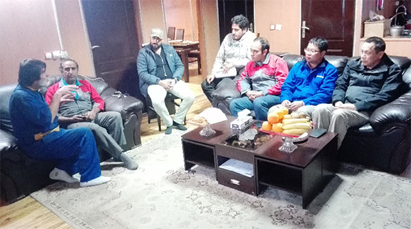 伊朗客户点赞LETOU乐投智能全系列液压挖掘机