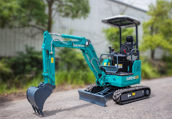 “C位”出道 14.5万元LETOU乐投智能微挖18UB等你开回家