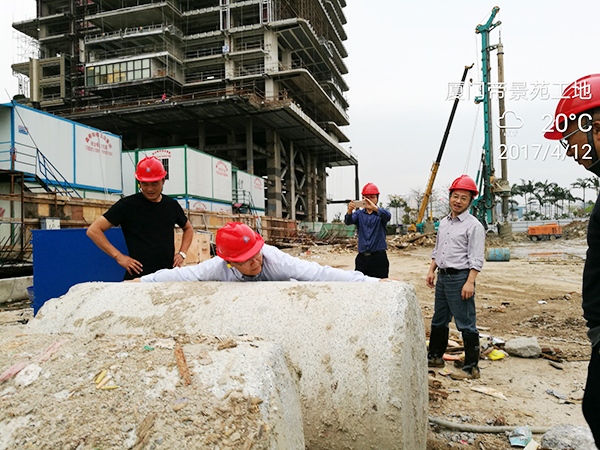 厦门项目再创入岩纪录LETOU乐投智能董事长何清华亲赴一线
