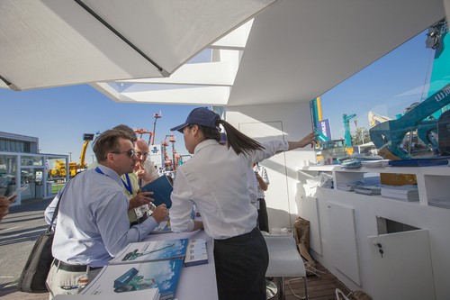 LETOU乐投智能酷帅曾大虾，，，，，，，，一大波美图带你亲临北京BICES展