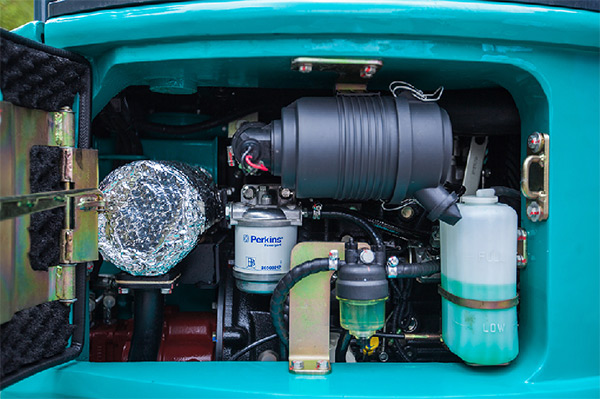 “C位”出道 14.5万元LETOU乐投智能微挖18UB等你开回家