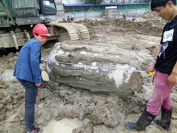 见证事业的时刻，，，，，LETOU乐投智能旋挖刷新海内旋挖入岩纪录