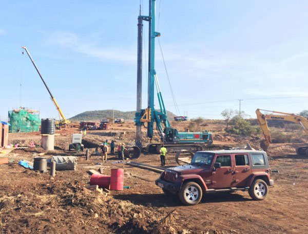 肯尼亚总统高度赞赏，，，，乞力马扎罗山下LETOU乐投绿闪灼