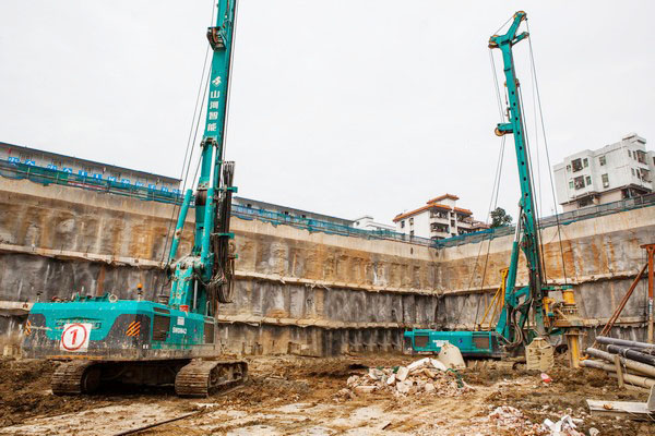 为何 SUNWARD 把持此地？？？？？？来看看施工方怎么回覆