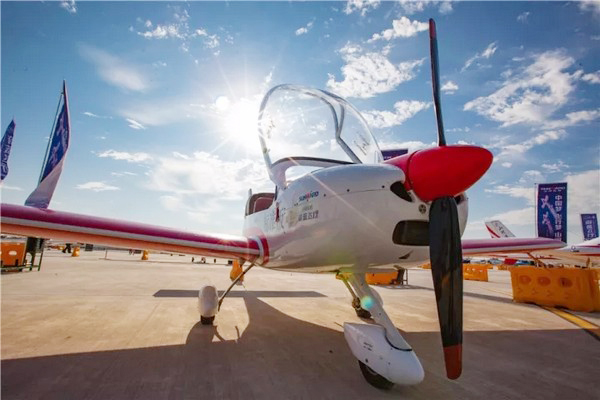 喂，，，，，看天下航行者大会了吗？？？？LETOU乐投飞机豪华阵容别错过