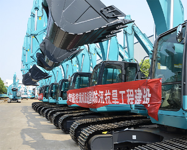 抗洪英雄显身手，，，，，，，LETOU乐投智能系列挖掘机奔赴抗洪一线