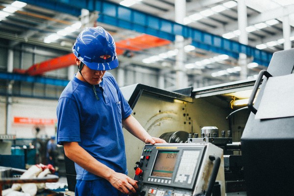 曾梦想当厨师，，，却成数控车工巨匠