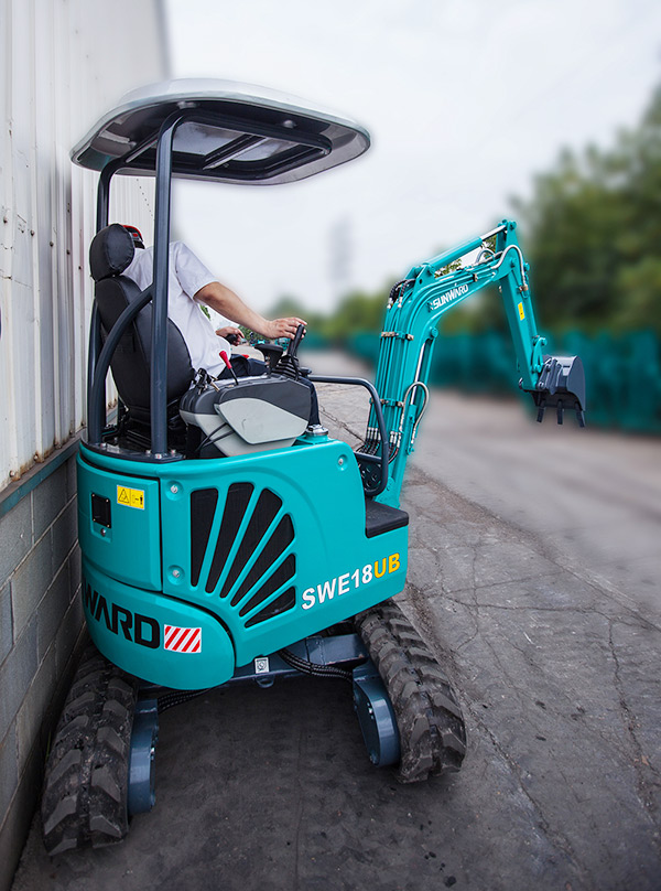 “C位”出道 14.5万元LETOU乐投智能微挖18UB等你开回家