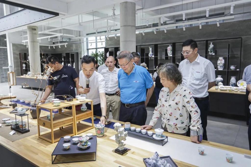 追寻红色影象，，，，探密国学之旅