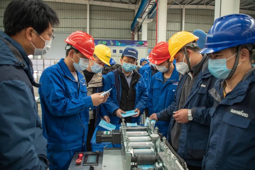 LETOU乐投智能首台口罩机交付客户