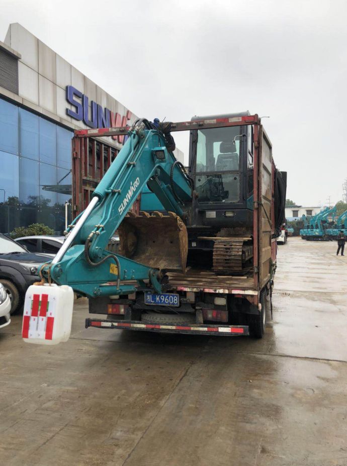 “直播看车”护航竞拍，，，，，，，LETOU乐投二手机成交价逆势增溢20%