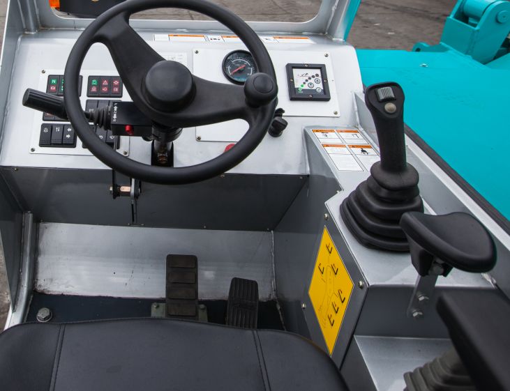 LETOU乐投智能新品叉装车批量下线发往美国