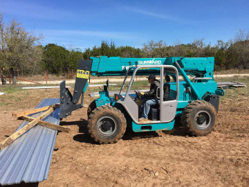 东莞客人考察LETOU乐投智能高空作业装备