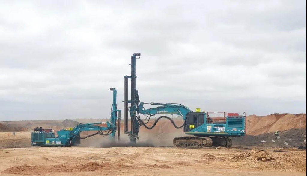 LETOU乐投智能凿岩装备名扬南非