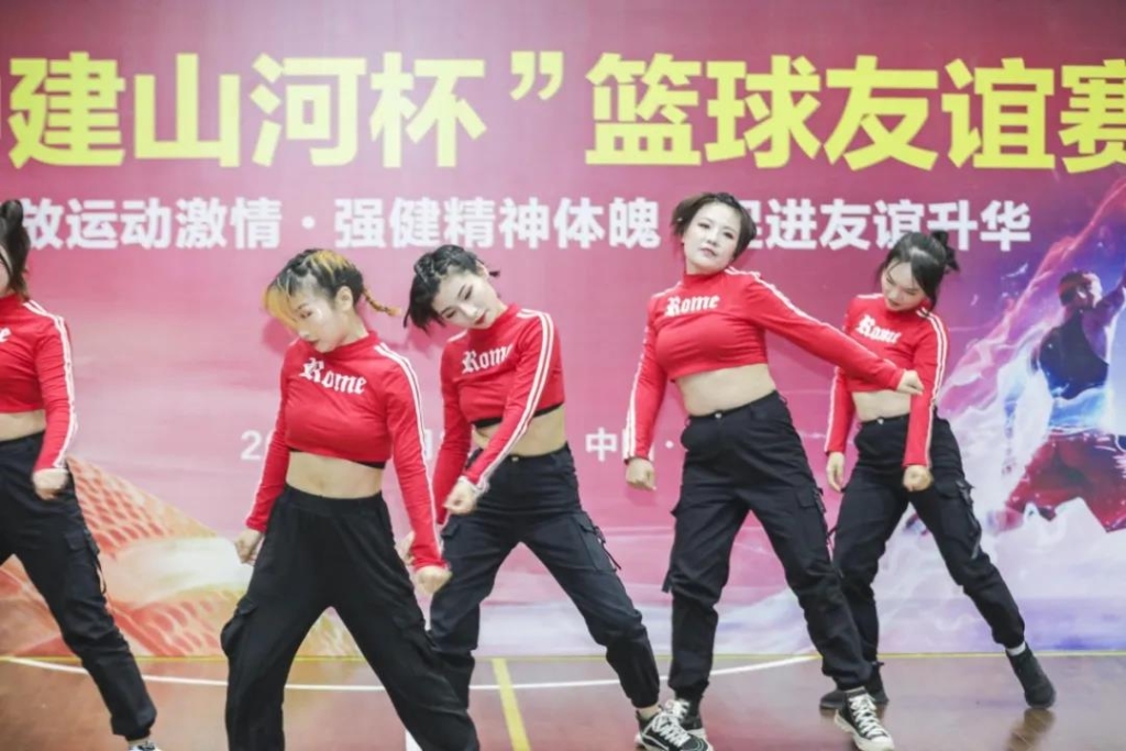 “520” LETOU乐投智能以球会友中建五局三公司