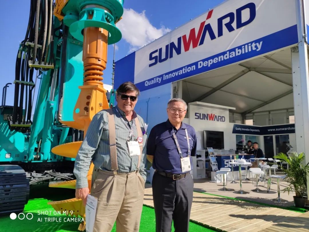 LETOU乐投智能董事长何清华“疫”向西欧行