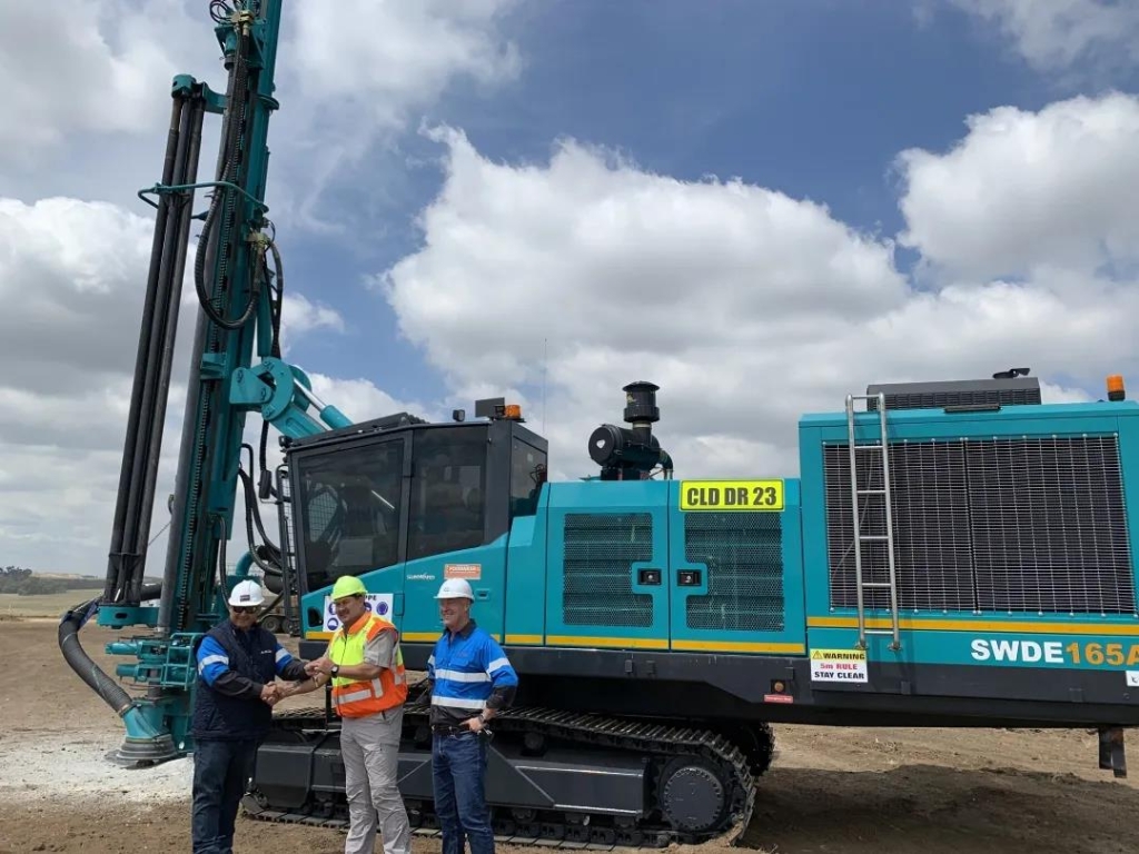 LETOU乐投智能凿岩装备名扬南非