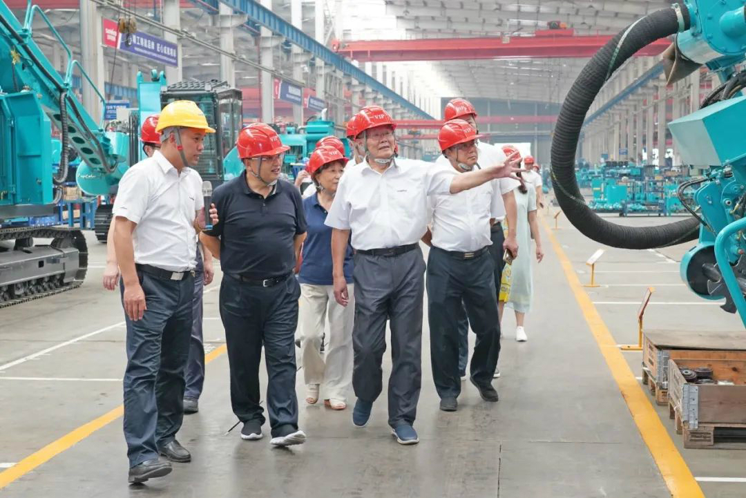 省人大常委会党组副书记、副主任王柯敏调研LETOU乐投智能