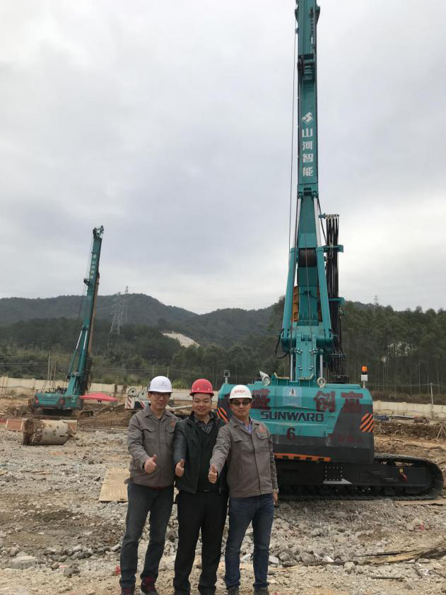 星级品质+星级售后，，，以是他选择了LETOU乐投智能旋挖钻机