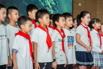 精准效劳共建家园，，，，，，，解决刚需心怀感恩——LETOU乐投智能首期职工子女暑期托管班圆满结班