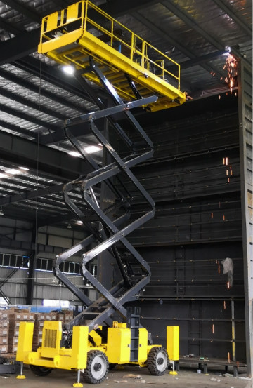 威武！大气！稳固！LETOU乐投智能越野剪叉式高空作业平台解客户难题