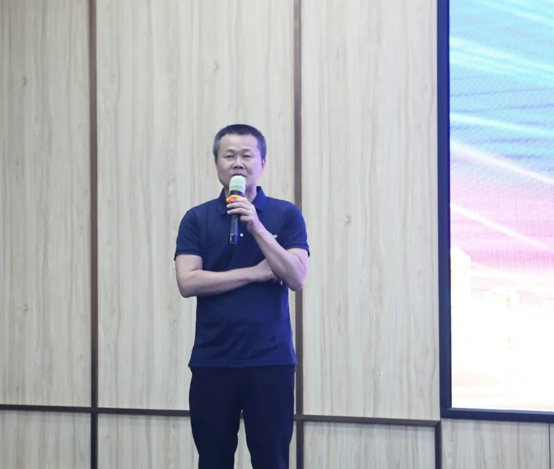 以强执行力聚焦基础能力建设 向挖掘机万台俱乐部迈进——LETOU乐投智能2020年挖掘机经销商半年度聚会圆满召