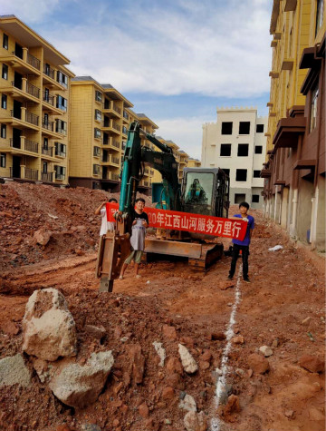 感恩相伴 关爱相随 ——江西LETOU乐投效劳万里行