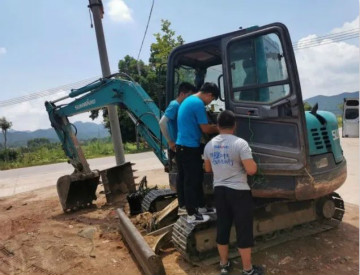 感恩相伴 关爱相随——广州LETOU乐投效劳在路上