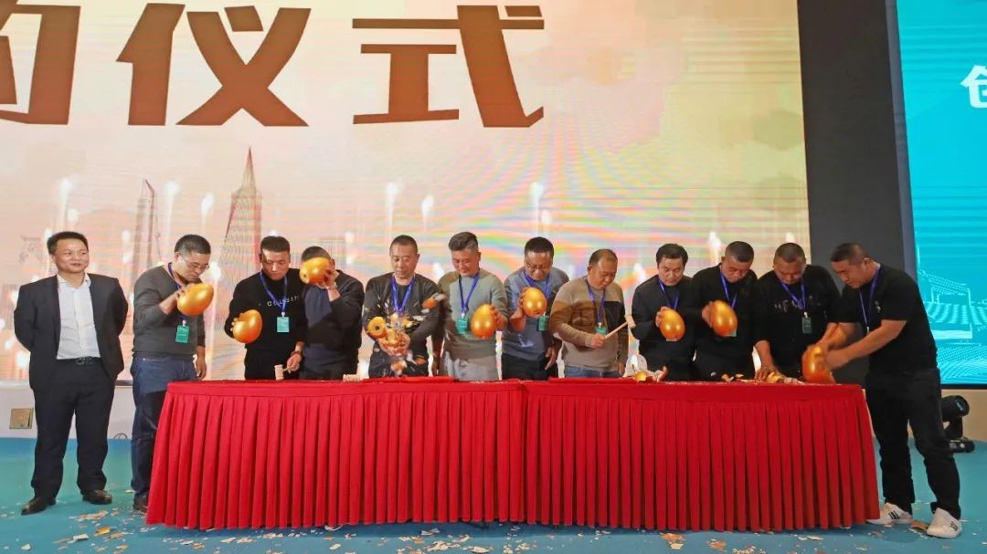 百台装备，，，，，，，成交额3.6亿！LETOU乐投智能“圈粉”六朝古都