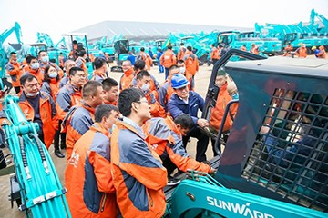 大国重器 壮哉LETOU乐投！机友会微挖用户LETOU乐投智能体验日