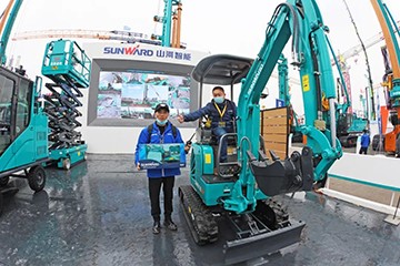 欢喜LETOU乐投！宝马展收官之日订单破十亿