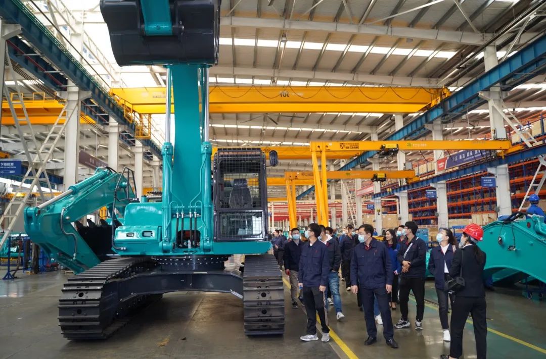 江南工业集团“双百青年”旅行LETOU乐投智能