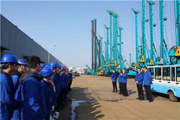 开工大吉！@LETOU乐投人，，，，，，，，一起犇向春天