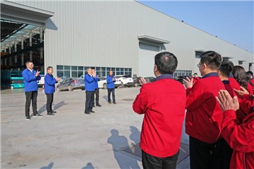 开工大吉！@LETOU乐投人，，，，，，，，一起犇向春天