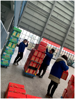 暖意浓浓迎新春，，，，，，，，福利满满暖心田