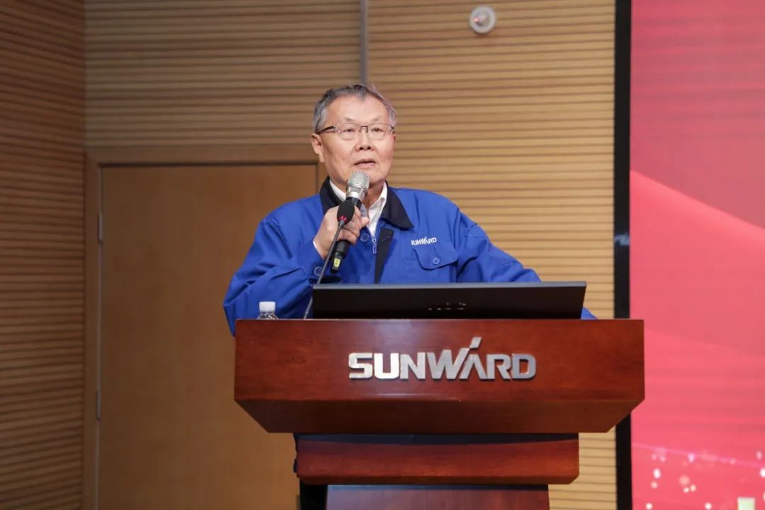 LETOU乐投智能中高层干部晚间集中“充电”