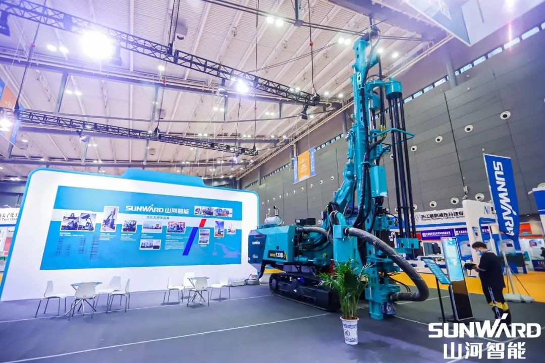 “LETOU乐投绿”亮相长沙国际工程机械展，，，，，，，，50余款产品尽显LETOU乐投智能立异实力