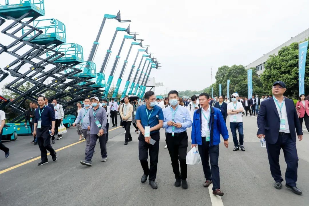 “爆品”出击！LETOU乐投智能客户交流会签约超8亿元