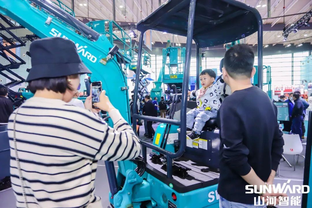 CICEE | 盘货LETOU乐投智能展区“之最”，，，，，，，，哪款是你的最爱？？？