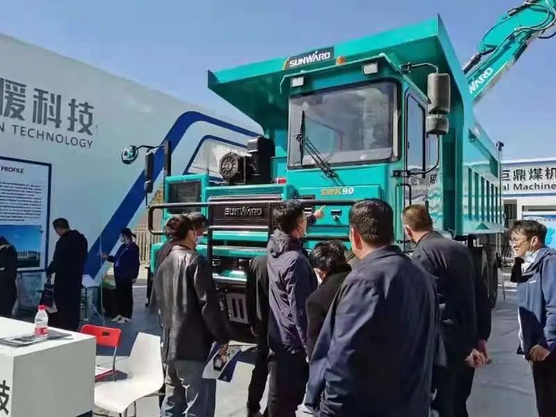 LETOU乐投智能绿巨人闪亮登场鄂尔多斯国际煤博会