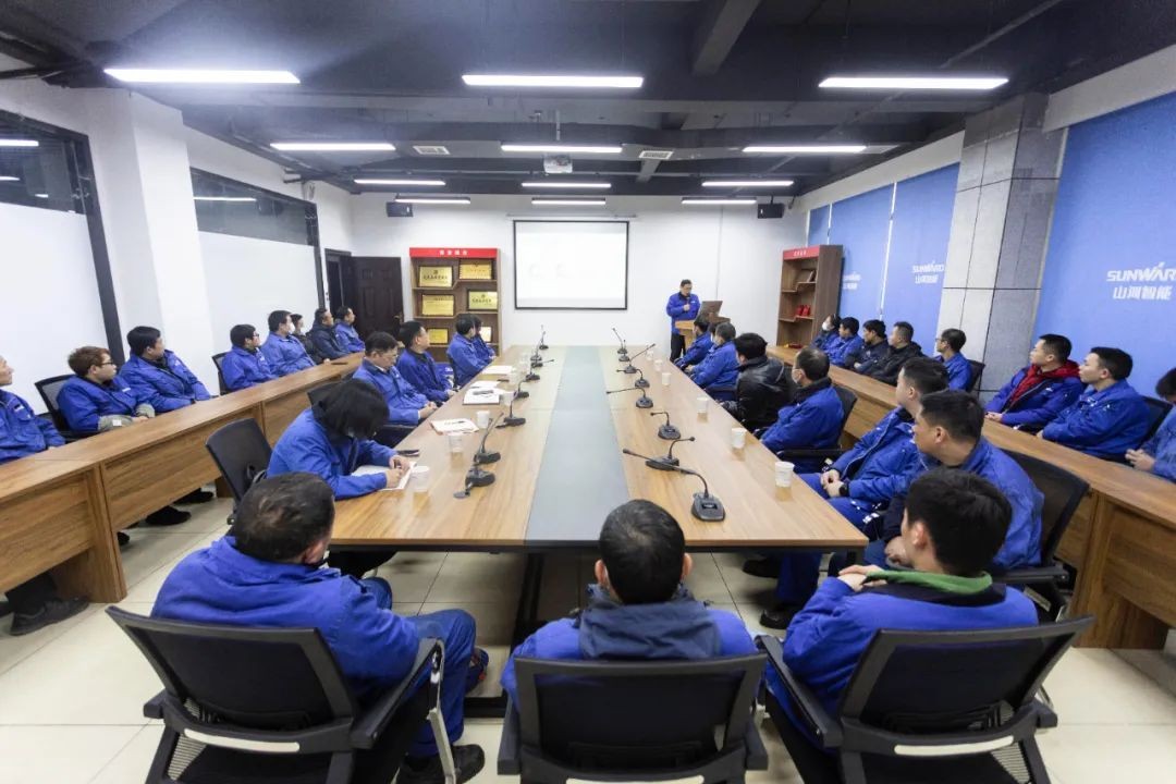 心系员工，，，情暖如春