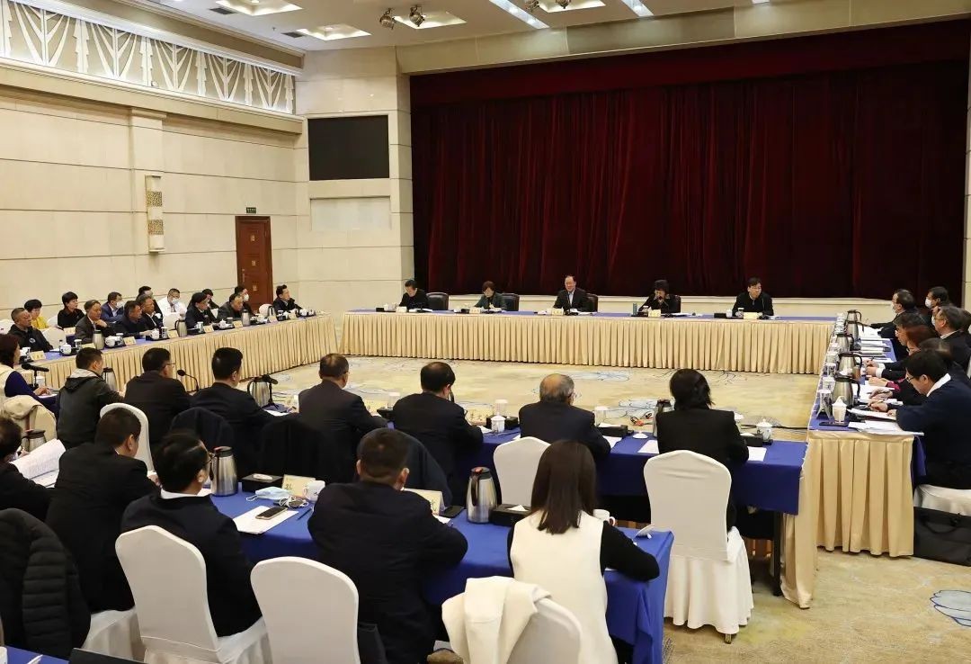 何清华：民营企业要增强立异积累，，，，，推许精耕细作的内在式增添