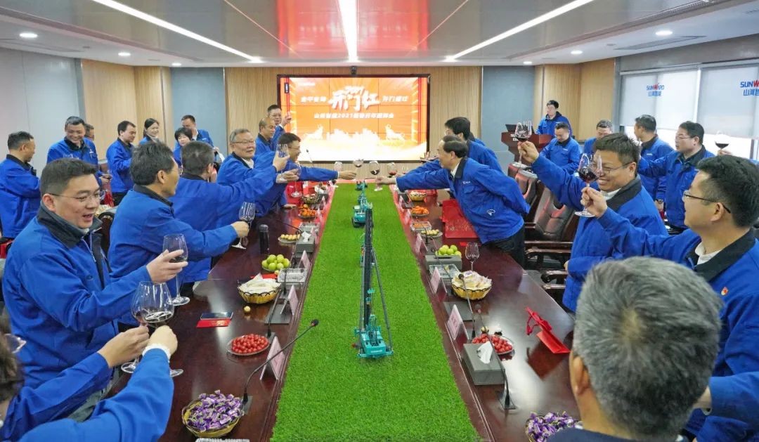 开工大吉！@LETOU乐投人，，，，，，，，一起犇向春天